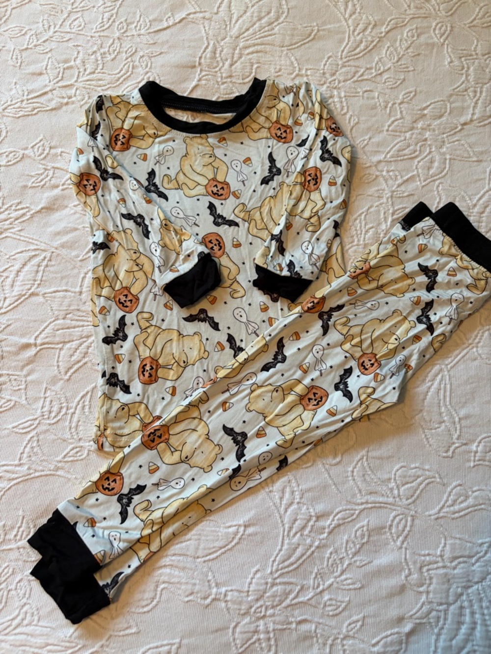 Little One Shop 12-18m Kids Halloween Pooh Bear Print Pajama Set